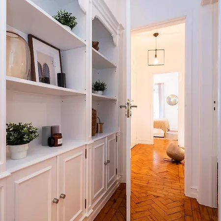 Stylish And Bright 2 Bedroom In Alameda * Lissabon