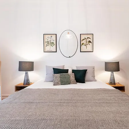 Stylish And Bright 2 Bedroom In Alameda Apartment Lissabon