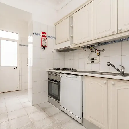 Stylish And Bright 2 Bedroom In Alameda